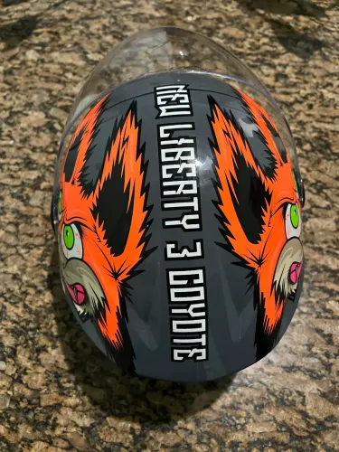 Capacete aberto
