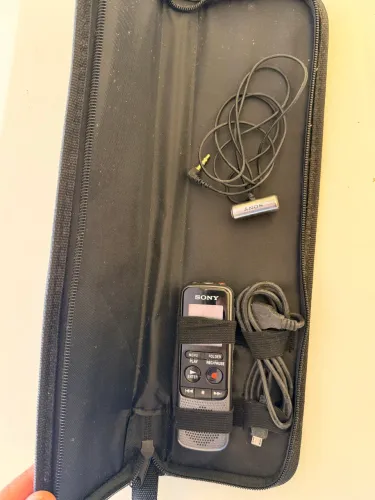 COMBO SONY GRAVADOR + MICROFONE DE LAPELA + CASE
