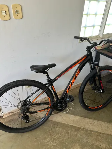 Bicicleta OXS Aro 29 Preto e Laranja