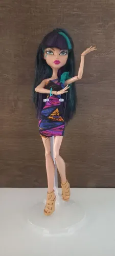 Boneca monster high Cleo de Nilo Creepataria