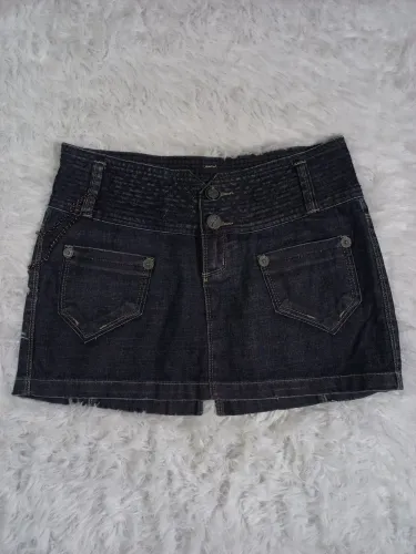 Saia Jeans Escuro com Correntes Tamanho 42