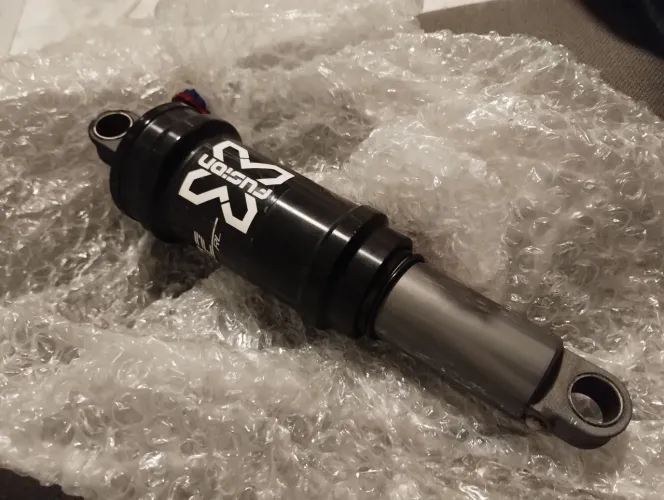 Schok traseiro x-fusion 165/45