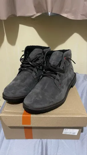 Bota camurça masculina cinza - TAM 41-42 (nova)