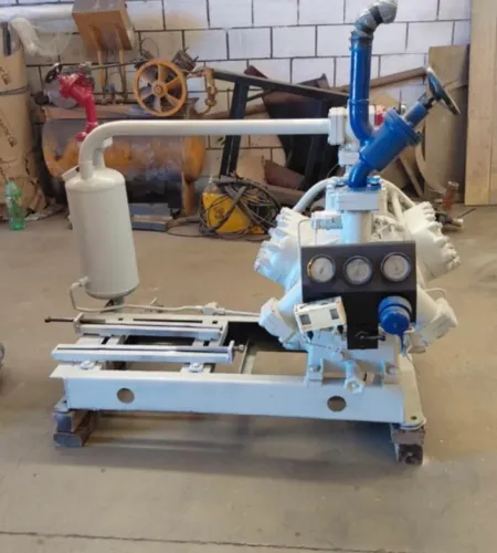 Máquina de Gelo Cubo 4 T 