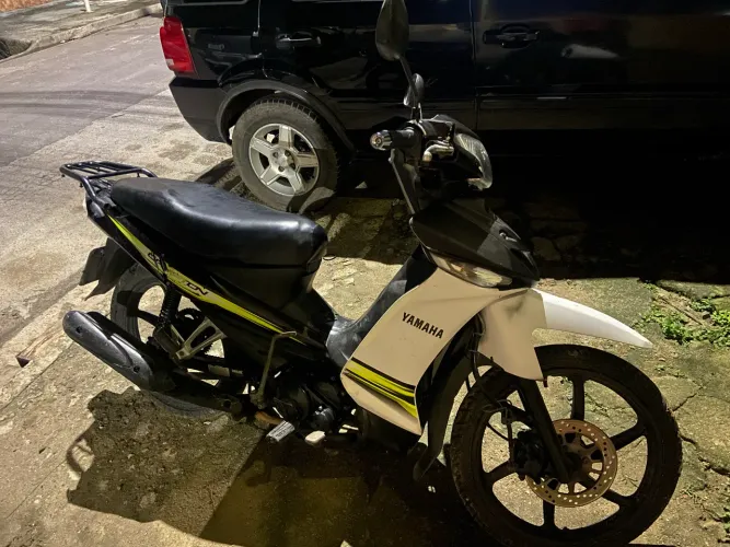 Vendo moto em ótimo estado 