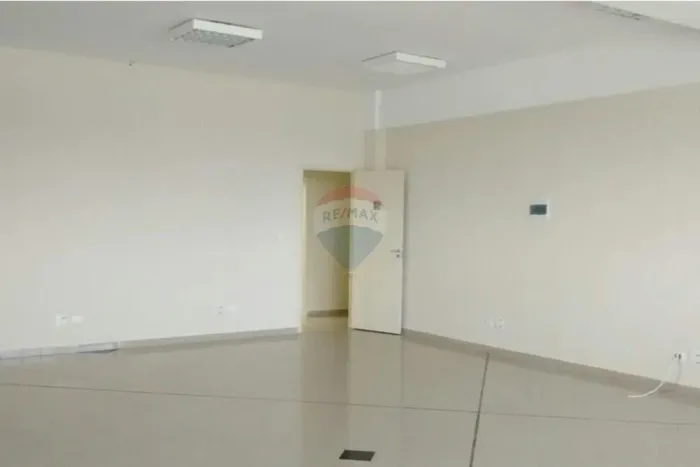 Locação de Sala Comercial Moderna em Piracicaba