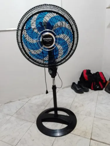 MONDIAL Ventilador de Coluna, Super Turbo 8 Pás, Preto, 140W, 127V - VTX-40C-CRYSTAL