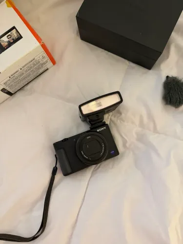 sony zv1 + flash godox lux jr