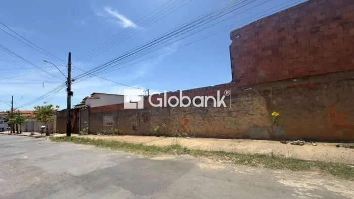 Vendo lote 360m² no Major Prates