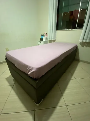 Cama box solteiro com baú 