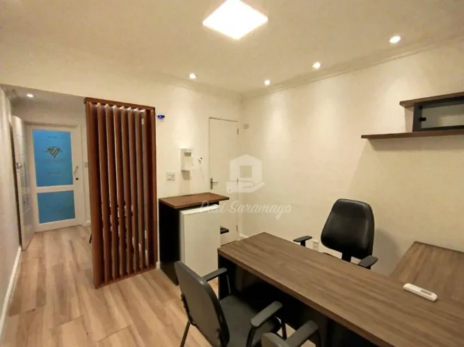 Sala Comercial na Avenida Ernani Amaral Peixoto