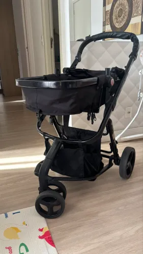 Vendo carrinho + bebê conforto da Safety 1st,