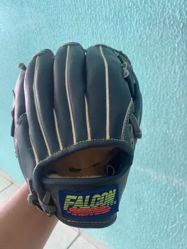 Luva beisebol falcon usada bom estado 