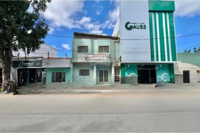 Prédio Comercial no Centro de Barreiras, Bahia