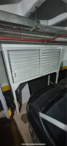 Armário de garagem de meia 