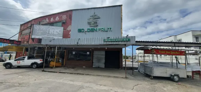 Ampla loja comercial para locação no Tanque, excelente oportunidade para o seu negócio!