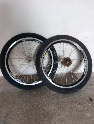 Par de aro aero zvan aro 20 cross