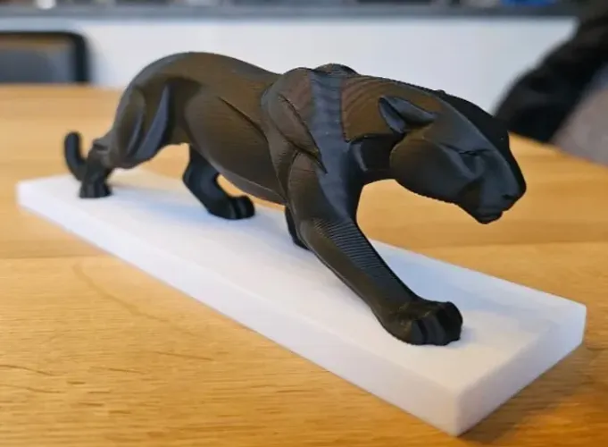Estátua Decorativa Pantera Negra em Base - Impressão 3D PLA