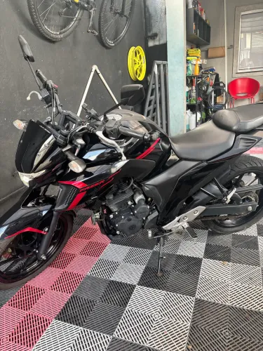Vendo Fz25 23/24