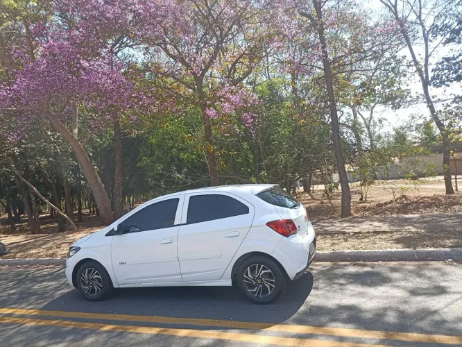 Chevrolet Onix Hatch LT 1.0 8V Flex Mec. 4P 2019
