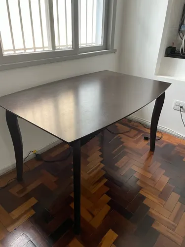 Mesa de madeira 0,90x1,40
