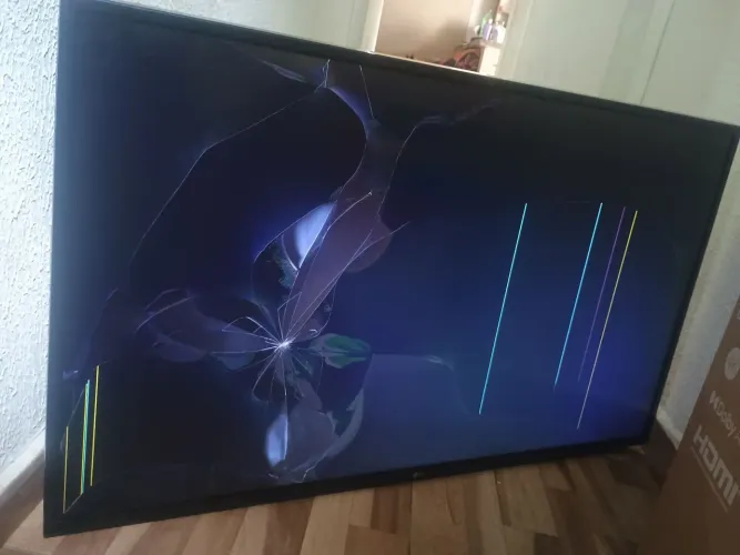 vende-se televisao lg com defeito na tela