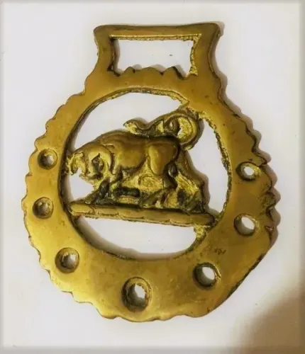 Abridor garrafas feitio Estribo confeccionado em lâmina de bronze dourado Touro*