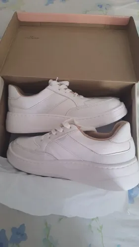 Tenis modare ultraconforto