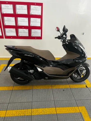 Honda PCX 160 DLX 2026