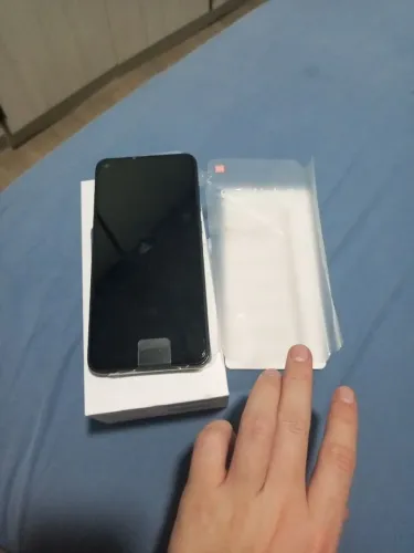 Xiaomi redmi note 9 4gb ram 128 gb rom