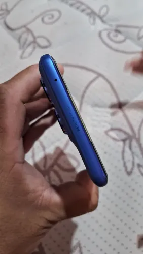 Vendo ou Troco Motorola Edge 60 pro 256GB, Nota Fiscal e Caixa