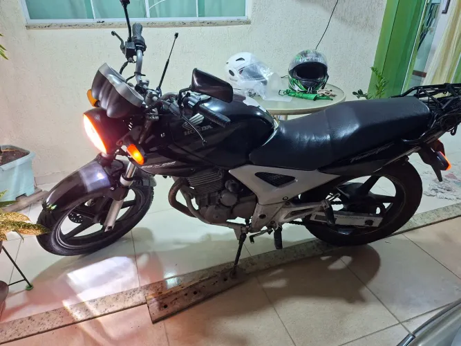 Honda twister 250 em excelente estado