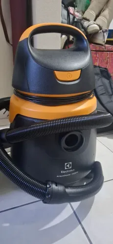 Aspirador Agua/pó Electrolux 18L