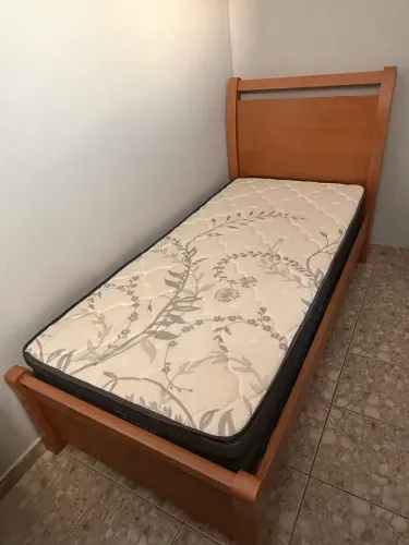 Cama solteiro + colchão D45