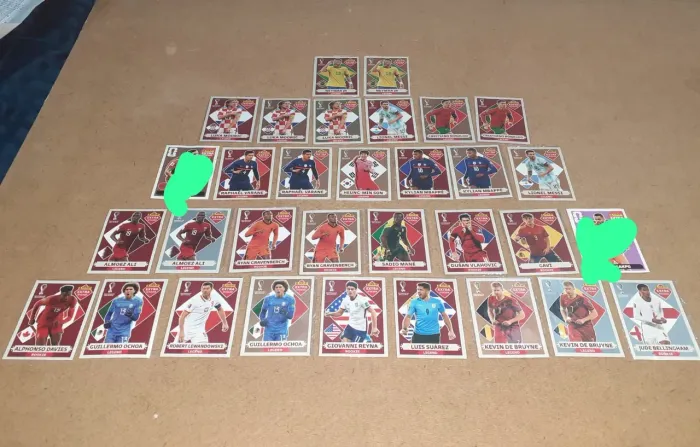 kit de 25 Figurinhas Legends 
