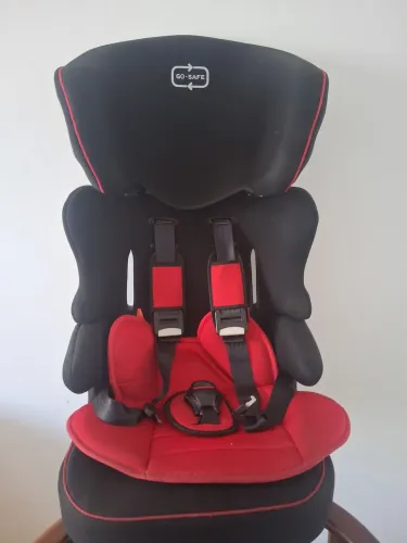 Vendo cadeira para auto Go-Safe, indicada para crianças de 9 a 36 kg.