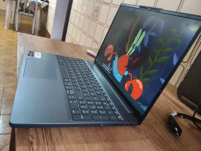 Notebook Lenovo ideapad slim 3 Rysen 7° geração 16Gb RAM / 500 GB