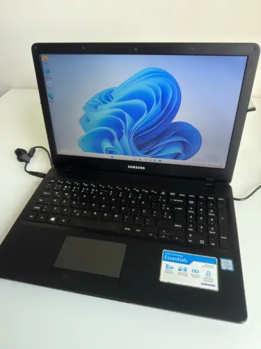 Notebook Samsung i3