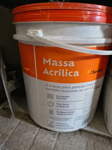 Massa corrida, acrílica e selador