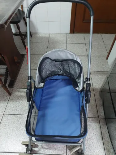 Vendo carrinho p/ Pet em ótimo estado