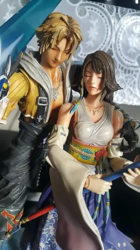 Final Fantasy X Coleção (Play arts Kai)