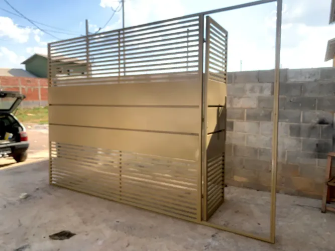 Portão Novo e instalado