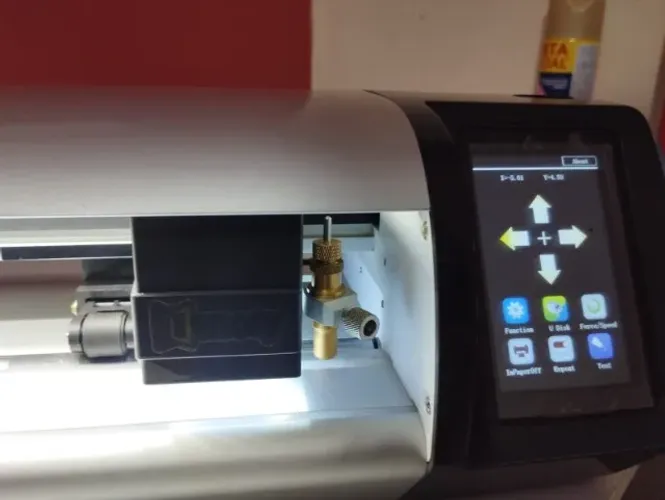 Plotter de Recorte A3+ MC 350 CCD