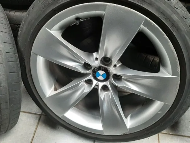 Roda aro 18 bmw m3 Prata original 5x120