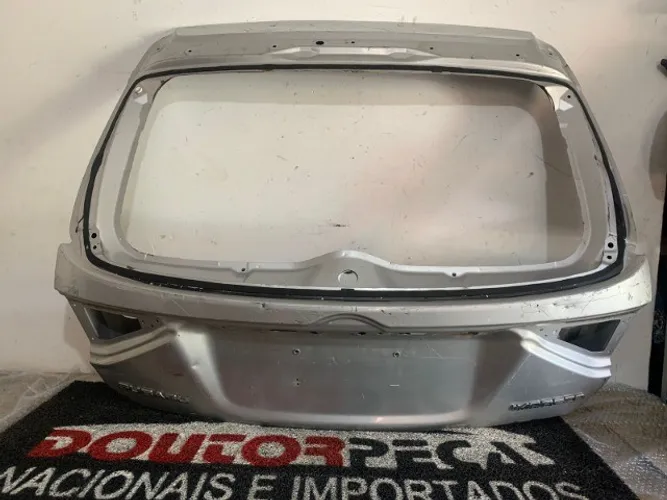 Tampa Traseira Subaru Impreza 2009/2013 c/detalhe