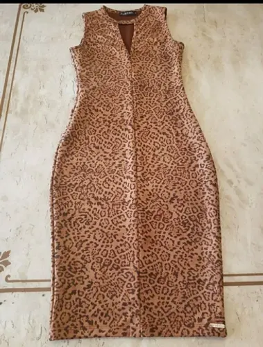 Vestido Karina Rabelo número 38    R$150