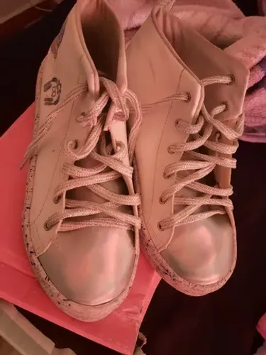 Tenis feminino worlcolors conservado 