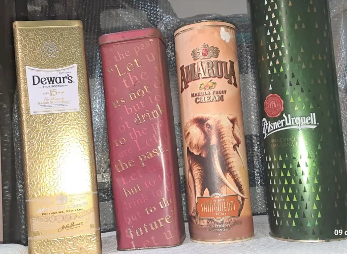 Latas decorativas