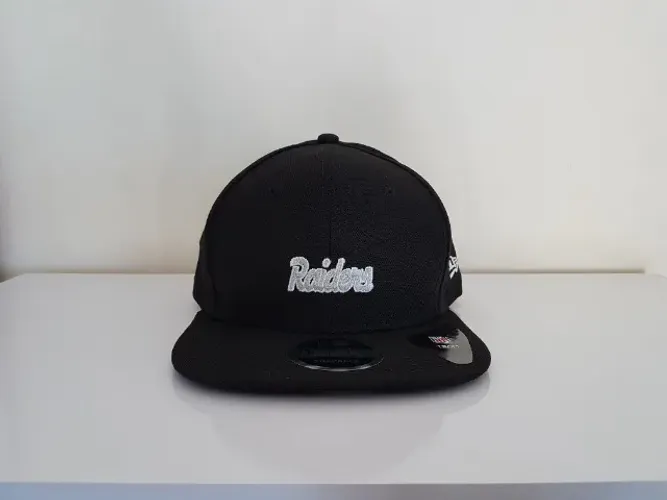 Boné New Era Aba Reta NFL Raiders Original