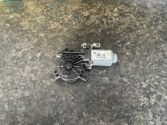 Motor engenho elétrico vw up dianteiro esquerdo 